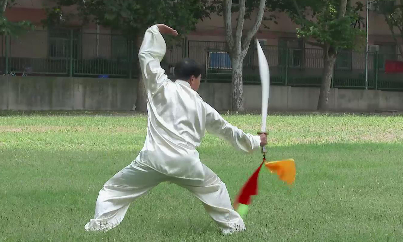 新华美育